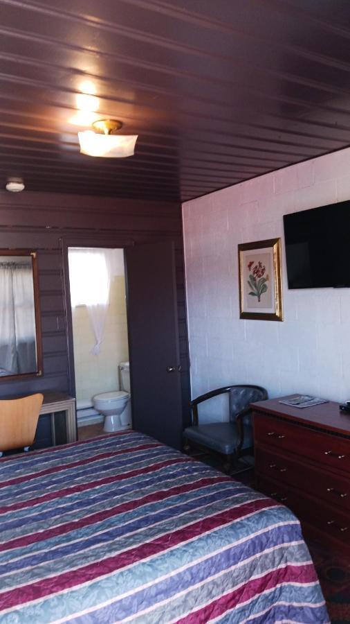 White Pine Motel Эли Экстерьер фото