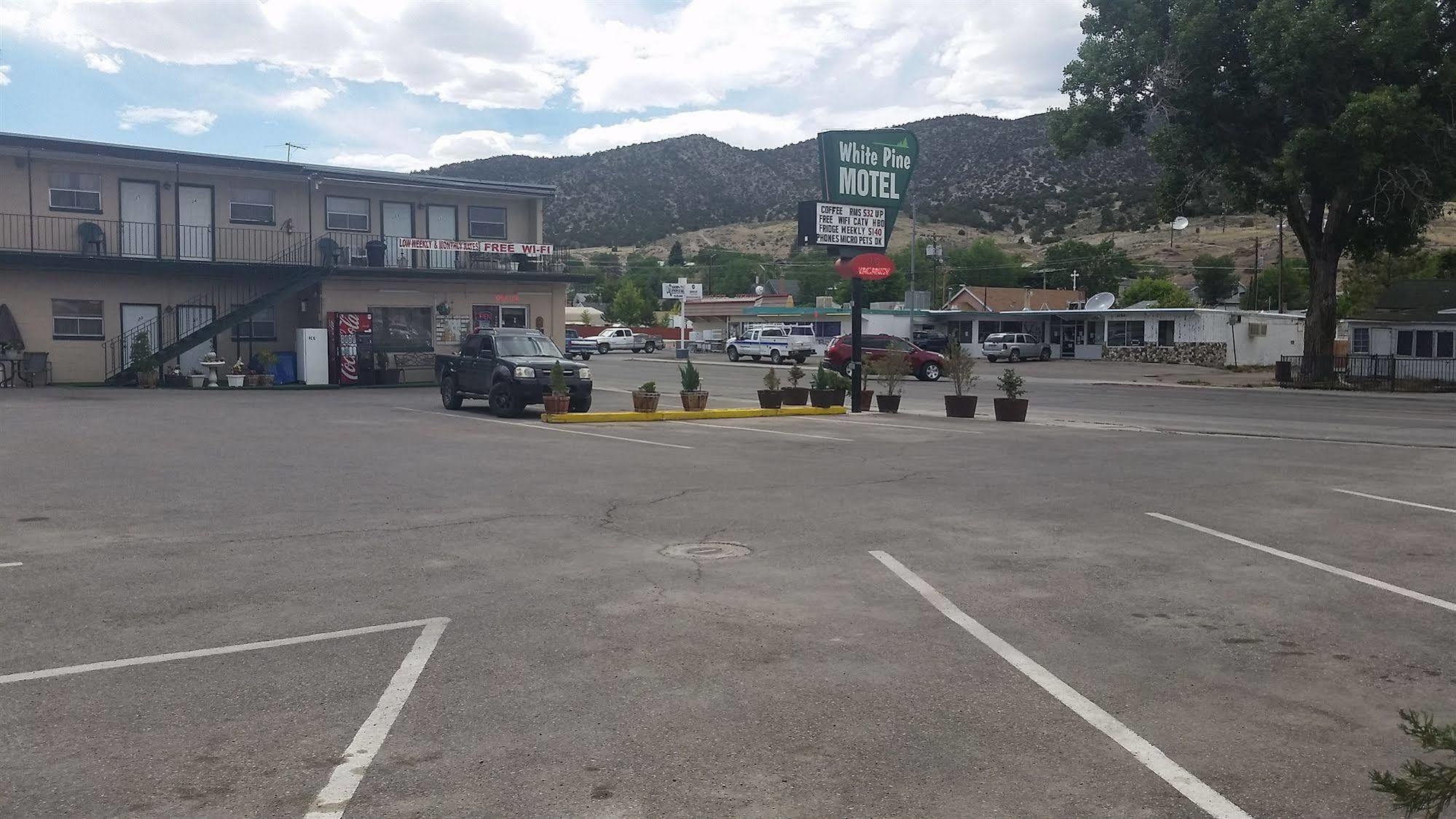 White Pine Motel Эли Экстерьер фото
