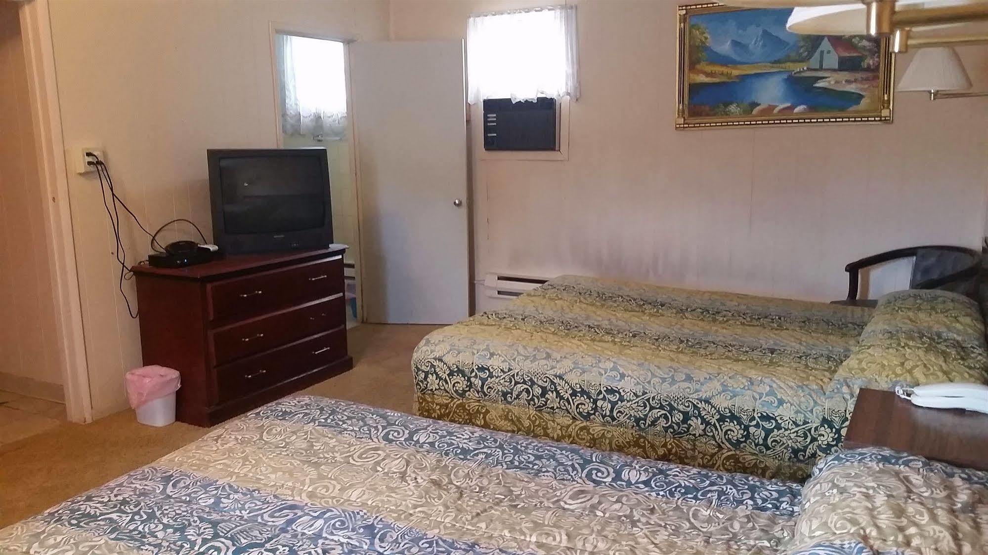 White Pine Motel Эли Экстерьер фото